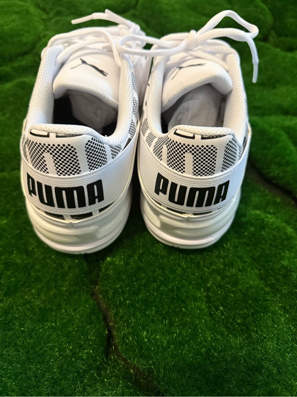 PUMA Men’s Viz Runner Repeat Sneakers • Men’s Size 8 • Like New - Picture 5 of 11